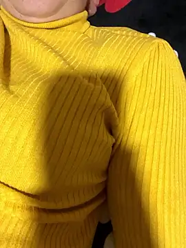 SexyMamiVee online show from January 8, 2026, 12:22 pm