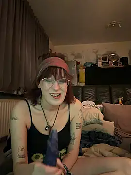 Snapshot of MisterandNiffyNoon chatting on January 11, 2026, 9:55 pm MisterandNiffyNoon online show from January 11, 2026, 9:55 pm