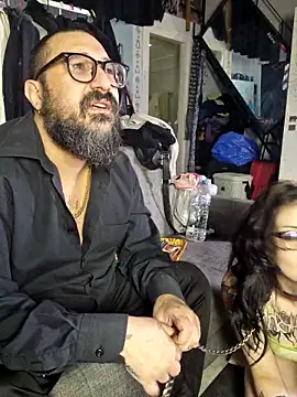 Snapshot of whatevaandissues chatting on March 18, 2026, 2:04 am whatevaandissues online show from March 18, 2026, 2:04 am