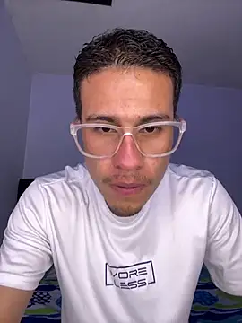 Latin Paisa Boy online show from February 22, 2026, 10:33 pm