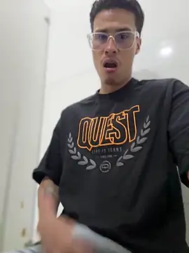 Latin Paisa Boy online show from April 11, 2026, 7:06 pm