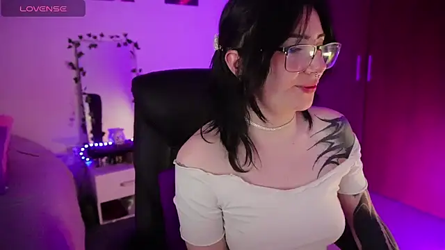 Snapshot of miami_18_ chatting on February 24, 2026, 12:22 am miami 18 online show from February 24, 2026, 12:22 am