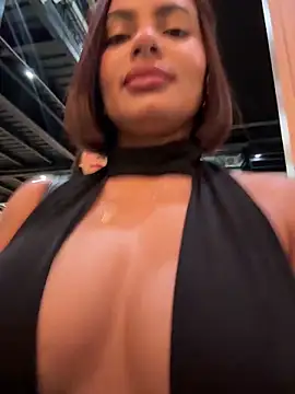 Irina Velvett online show from April 4, 2026, 11:55 pm