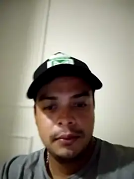 soytorres92 online show from July 14, 2026, 1:05 am