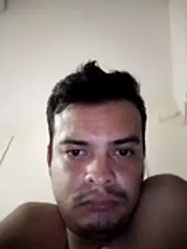 soytorres92 online show from July 15, 2026, 5:25 am