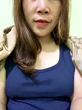 Snapshot of ave-delight chatting on January 11, 2026, 1:12 am ave-delight online show from January 11, 2026, 1:12 am