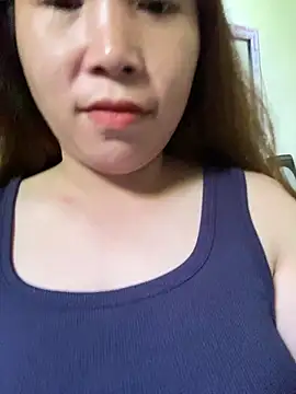 Snapshot of ave-delight chatting on December 22, 2025, 5:18 am ave-delight online show from December 22, 2025, 5:18 am