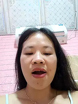 Snapshot of MISSINKUTE chatting on April 14, 2026, 2:55 pm MISSINKUTE online show from April 14, 2026, 2:55 pm