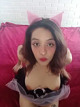Snapshot of Phoenix_Paws chatting on June 22, 2026, 4:48 pm Phoenix Paws online show from June 22, 2026, 4:48 pm