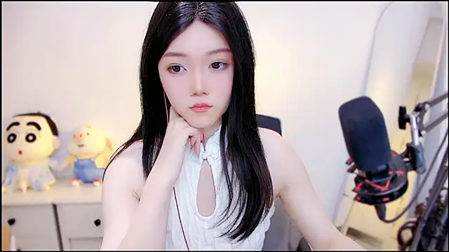 Cindy-dd online show from June 17, 2026, 3:11 pm