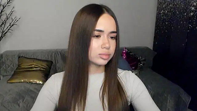 Snapshot of heiley_love chatting on January 12, 2026, 3:08 pm heiley love online show from January 12, 2026, 3:08 pm