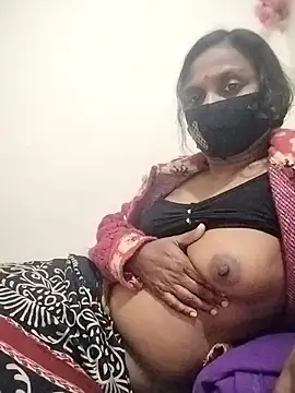 Snapshot of Hot_Sweety02 chatting on January 15, 2026, 10:46 pm Hot Sweety02 online show from January 15, 2026, 10:46 pm