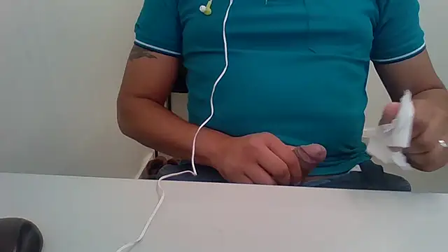 Snapshot of Moreno_Casado_Safado chatting on July 27, 2026, 12:34 pm Moreno Casado Safado online show from July 27, 2026, 12:34 pm