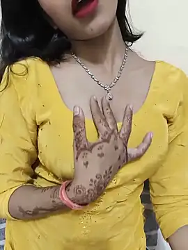 Snapshot of Yours-Zeenat chatting on June 1, 2026, 10:26 am Yours-Zeenat online show from June 1, 2026, 10:26 am