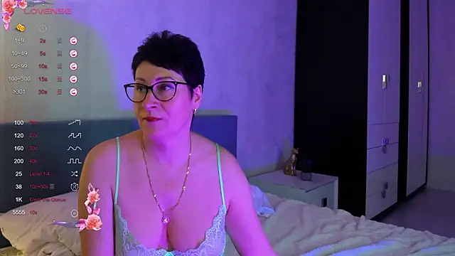 JennyMons online show from February 2, 2026, 8:02 am