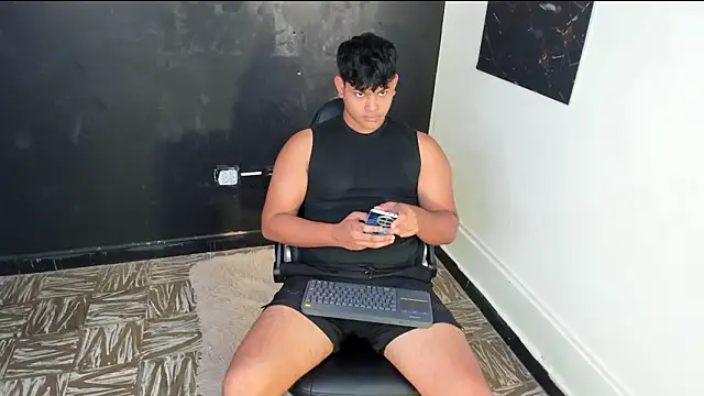 Nicole and thiago1 online show from February 20, 2026, 9:06 pm