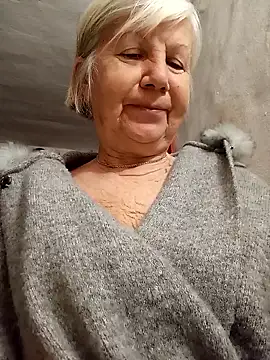 Snapshot of KlaudiaDarling chatting on January 18, 2026, 7:28 pm KlaudiaDarling online show from January 18, 2026, 7:28 pm