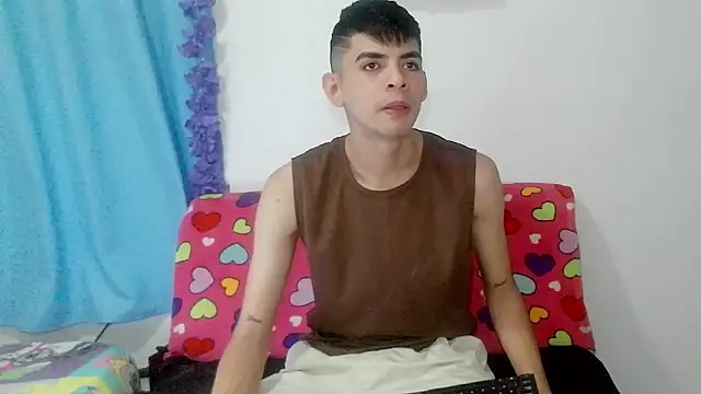 Snapshot of nico22love chatting on February 8, 2026, 11:30 am nico22love online show from February 8, 2026, 11:30 am