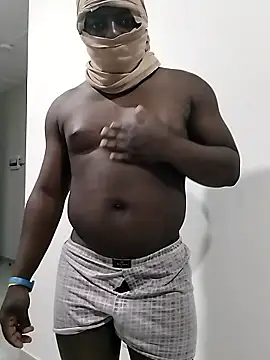 Snapshot of Bra-G chatting on January 7, 2026, 7:52 pm Bra-G online show from January 7, 2026, 7:52 pm