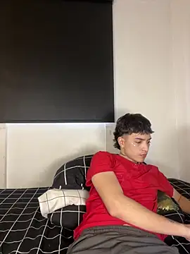 Snapshot of itselladoll chatting on February 8, 2026, 10:51 pm itselladoll online show from February 8, 2026, 10:51 pm