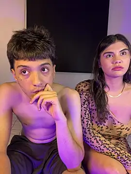 Snapshot of itselladoll chatting on March 1, 2026, 8:58 am itselladoll online show from March 1, 2026, 8:58 am