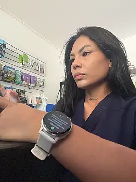 Sarah Hinata online show from January 9, 2026, 1:40 pm