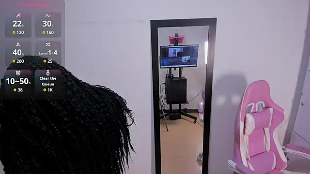 Abby Hiiltoon online show from March 8, 2026, 4:16 am