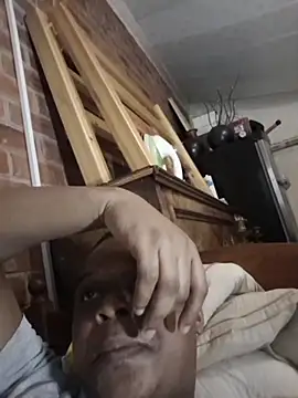 Snapshot of Julio_Don_Dada chatting on February 27, 2026, 10:31 pm Julio Don Dada online show from February 27, 2026, 10:31 pm