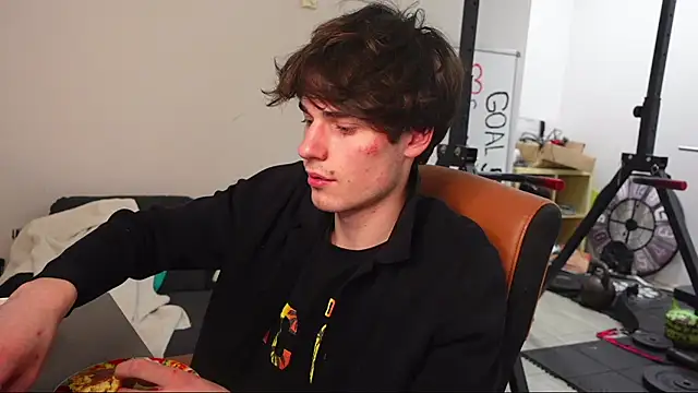 Snapshot of Daniel_Shawnn chatting on January 14, 2026, 7:28 pm Daniel Shawnn online show from January 14, 2026, 7:28 pm