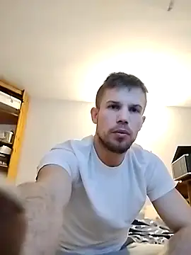 Snapshot of Bosik23 chatting on February 14, 2026, 1:17 am Bosik23 online show from February 14, 2026, 1:17 am