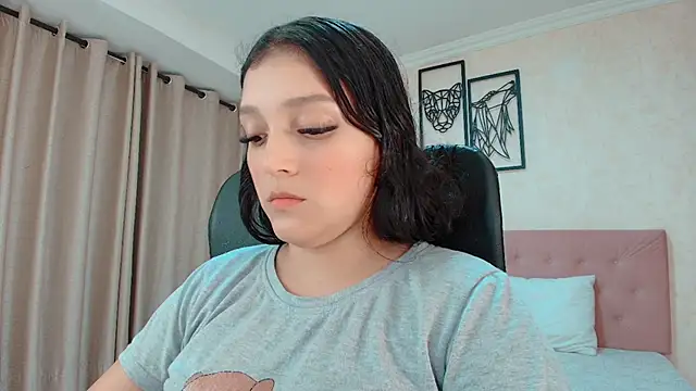 littlemolly walcott online show from July 25, 2026, 10:27 pm