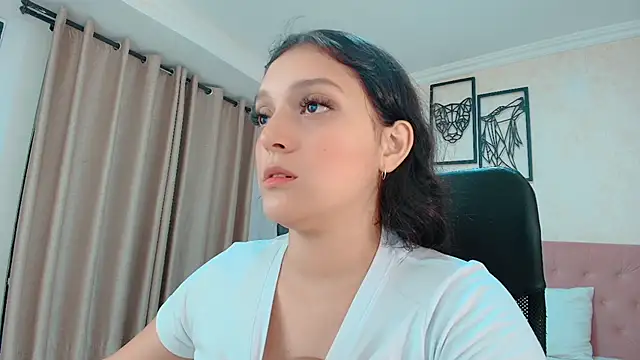 littlemolly walcott online show from July 11, 2026, 1:39 am