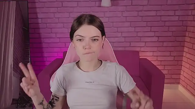 Ellya me online show from February 7, 2026, 8:55 am