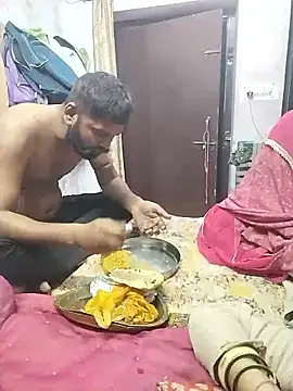 hornycouple20000 online show from February 28, 2026, 11:04 pm