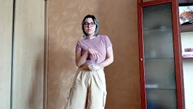 Snapshot of EvonTabb chatting on March 9, 2026, 9:13 am EvonTabb online show from March 9, 2026, 9:13 am