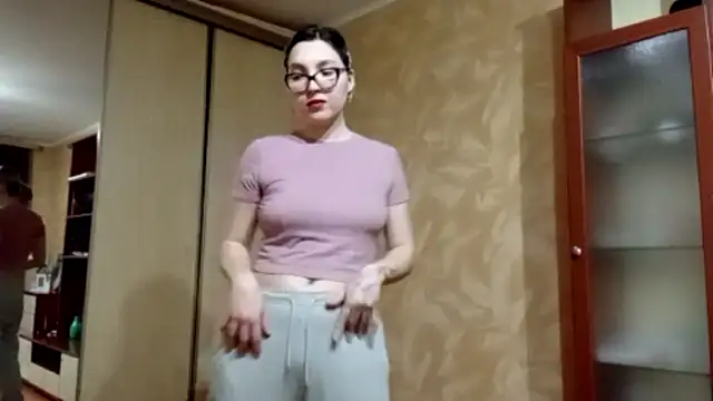 Snapshot of EvonTabb chatting on February 19, 2026, 2:25 pm EvonTabb online show from February 19, 2026, 2:25 pm