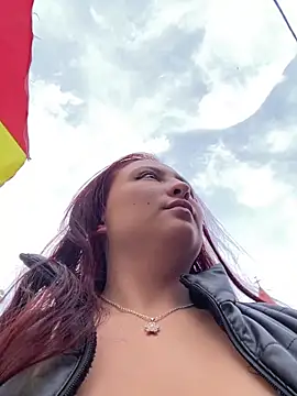 Scarlet auraa online show from February 10, 2026, 9:03 pm