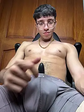 ArthurDavies  online show from March 22, 2026, 6:48 am