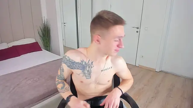 LEO  MILLER online show from January 5, 2026, 7:06 pm