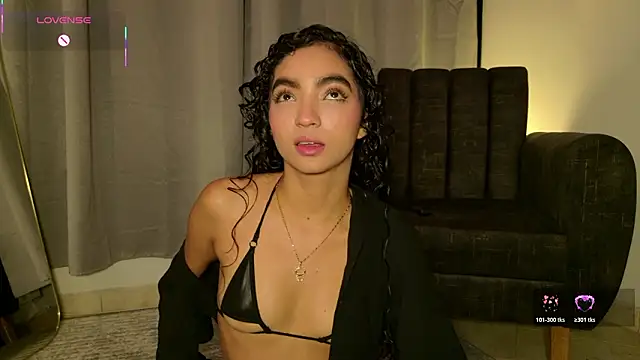 adelineevs online show from February 19, 2026, 2:08 am