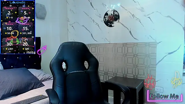 asher lux online show from April 11, 2026, 8:56 pm