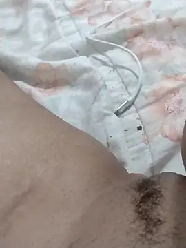 JuliaFonseca online show from January 12, 2026, 5:03 am