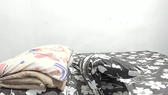 franyeli 9 online show from March 11, 2026, 1:10 am