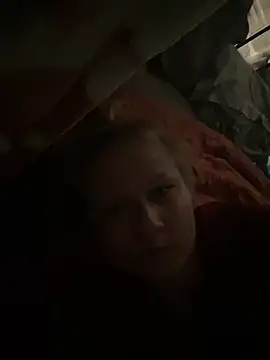 Snapshot of Autumn_paige chatting on February 9, 2026, 10:30 pm Autumn paige online show from February 9, 2026, 10:30 pm