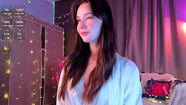 Snapshot of KiraYukimura chatting on March 25, 2026, 4:23 am KiraYukimura online show from March 25, 2026, 4:23 am