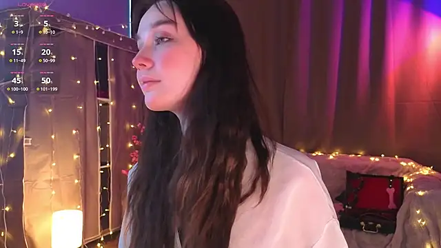 Snapshot of KiraYukimura chatting on April 2, 2026, 2:52 am KiraYukimura online show from April 2, 2026, 2:52 am