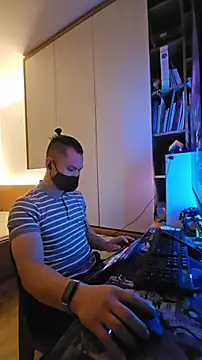 OnlyHand9x online show from February 21, 2026, 5:26 pm