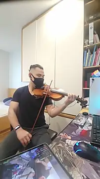 OnlyHand9x online show from March 18, 2026, 9:12 am