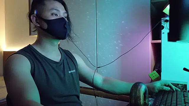 OnlyHand9x online show from April 22, 2026, 4:25 pm