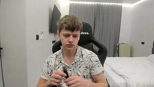 Snapshot of bonekoambalabu chatting on February 7, 2026, 1:35 am bonekoambalabu online show from February 7, 2026, 1:35 am